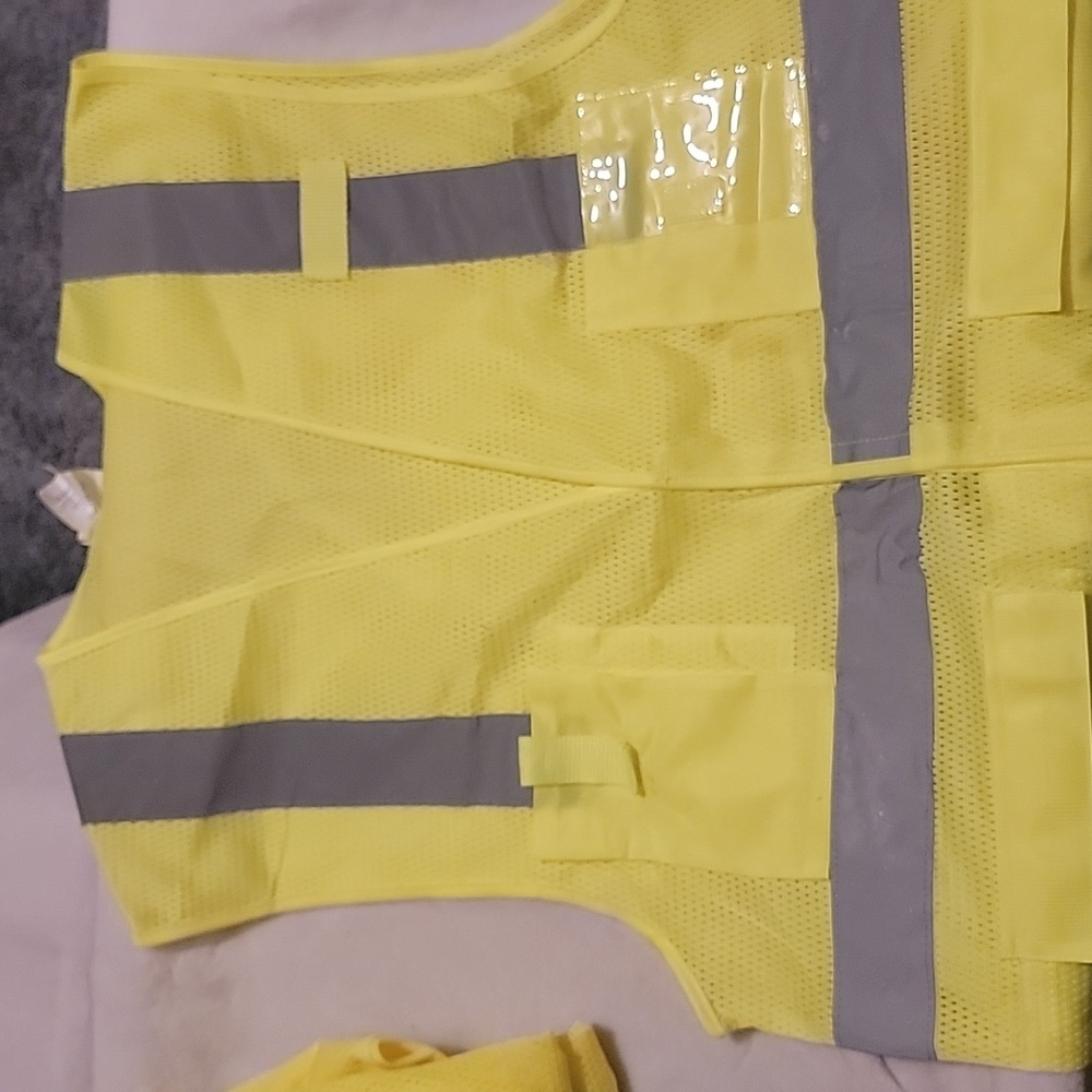 4 Safety Vest